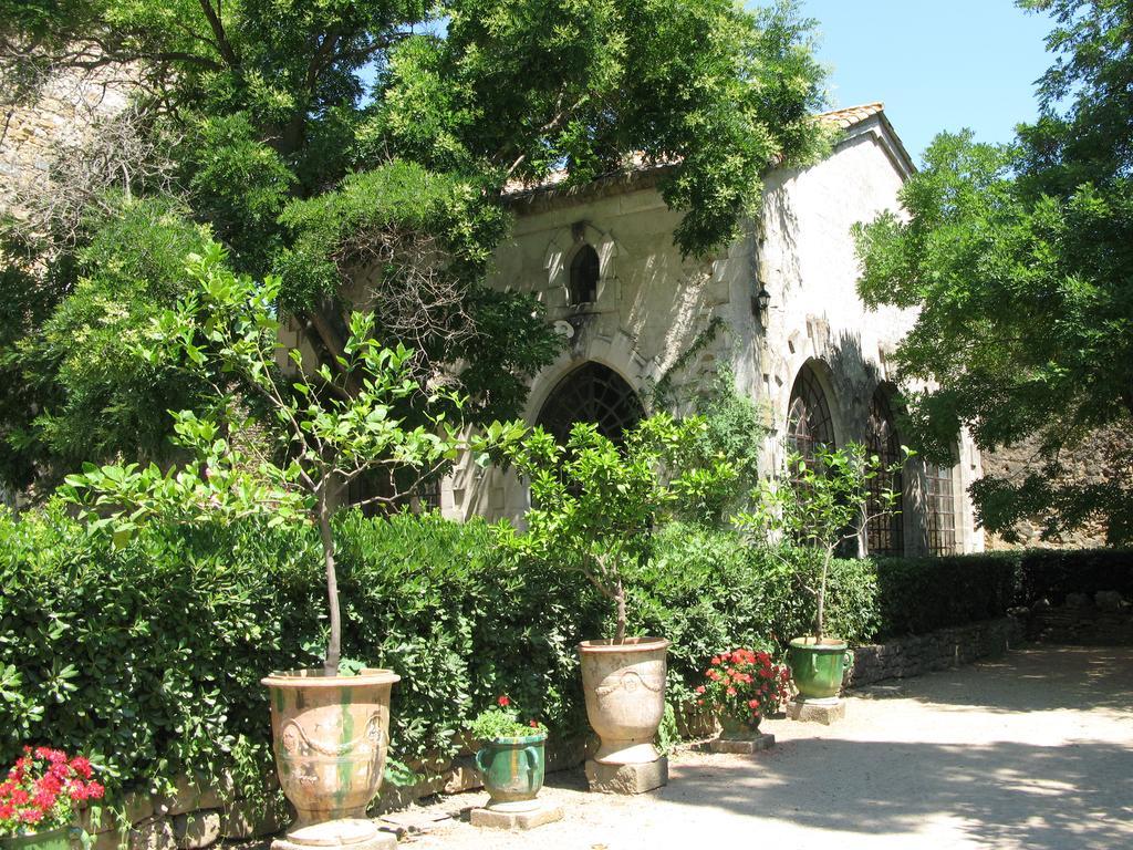 Château d'Agel chambres d'hôtes Extérieur photo
