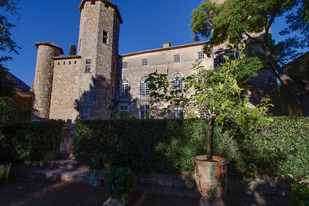 Château d'Agel chambres d'hôtes Extérieur photo
