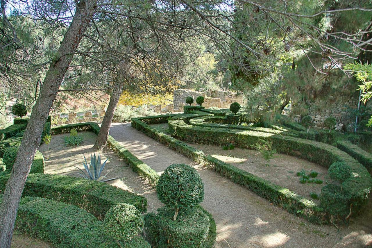 Château d'Agel chambres d'hôtes Extérieur photo