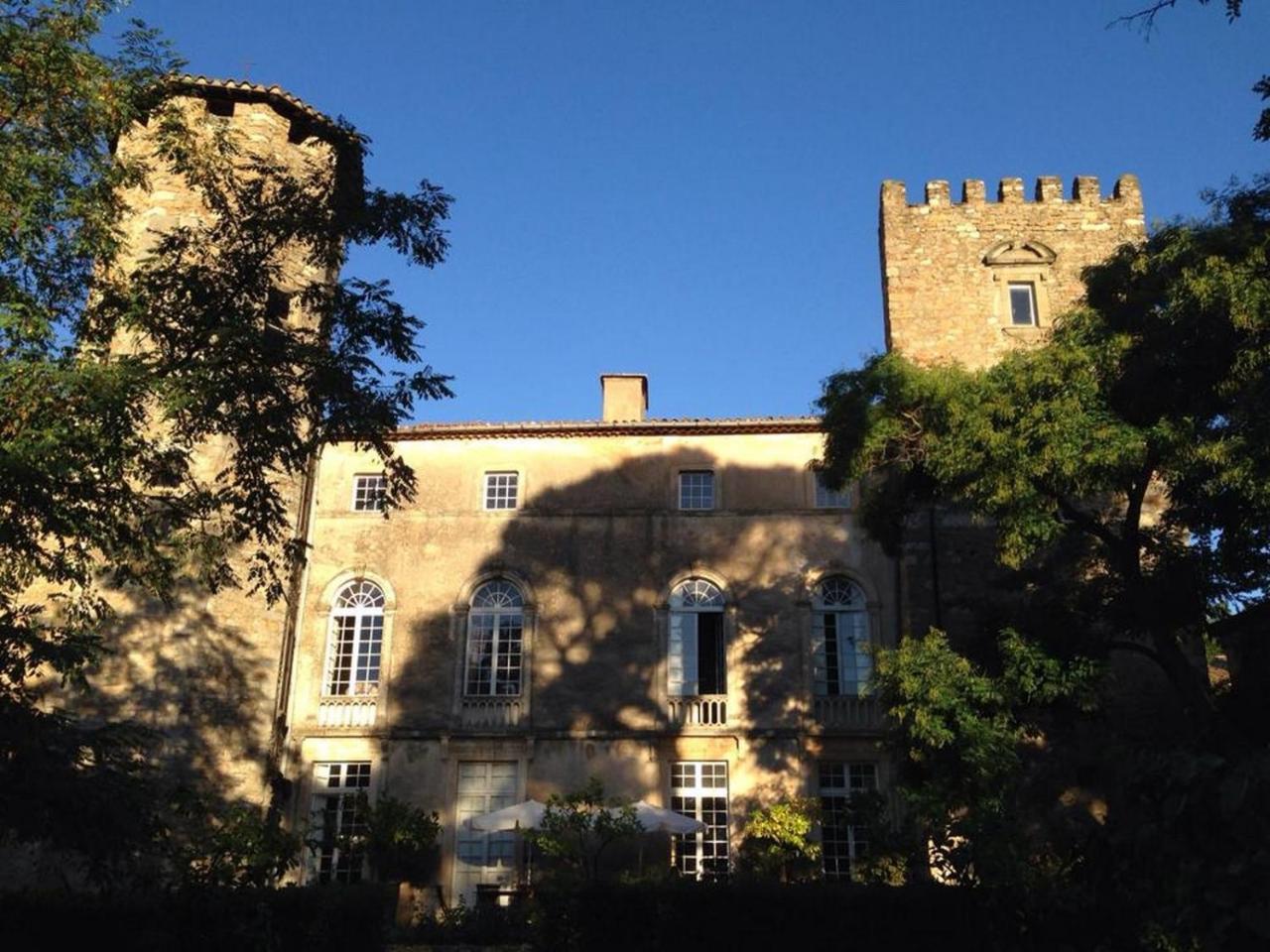 Château d'Agel chambres d'hôtes Extérieur photo