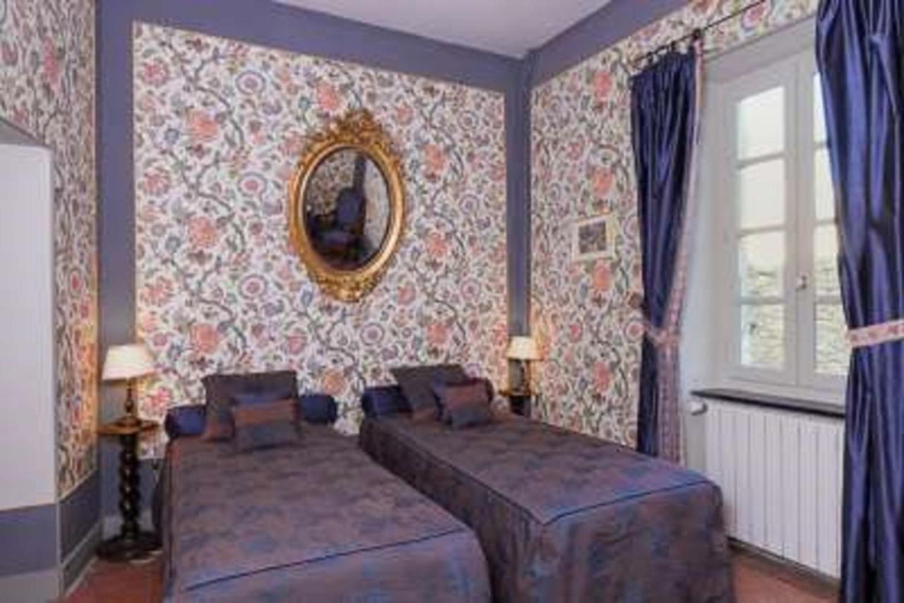 Château d'Agel chambres d'hôtes Extérieur photo